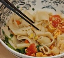 Tomato and Egg Oil-Poured Noodles