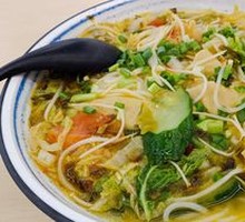 Jintang Crispy Pork Noodles