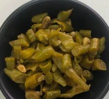 Sour Pickled Beans
