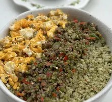 Stir-Fried Beef with Turmeric Brown Rice Bowl