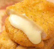 Cheesy Molten Chicken Cutlet