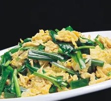 Stir-fried Eggs with Leeks
