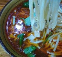 Green Pepper Beef Noodles