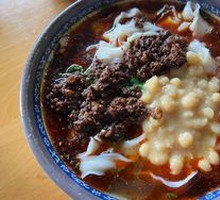 杂酱刀削面