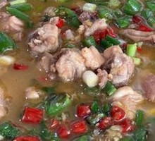Fresh Spicy Rabbit in Pot