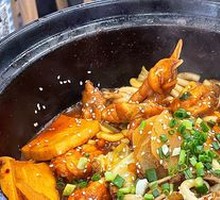 Stewed Chicken Feet with Sticky Rice