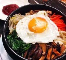 Korean Stone Pot Pork Bibimbap