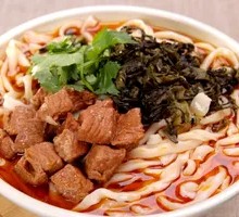 Sour Cabbage Braised Pork Noodles