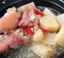 Peanut Stewed Pig's Trotters