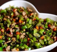Minced Pork with Olive Vegetable and Yardlong Beans