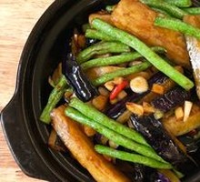 Eggplant and Green Beans Stir-fry