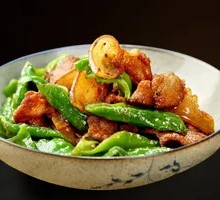 Stir-fried Pork with Long Green Chili
