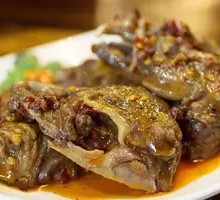 Old Braised Rabbit Heads