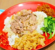 Pork Shank and Intestine Rice Bowl