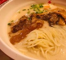 Wizhi Pig Collar Bamboo Shoot Noodles