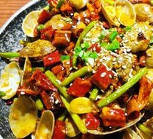 Romantic Clams