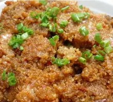 Steamed Pork Ribs with Rice Flour