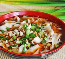 杂酱刀削面