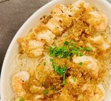 Garlic Shrimp with Rice Noodles