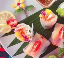 Mango Shrimp Spring Rolls