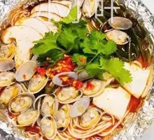 Tomato and Clam Noodles