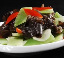 Bamboo Shoots Stir-Fried with Small Wood Ear Mushrooms