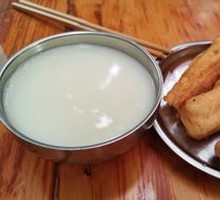 Soy milk and fried dough sticks