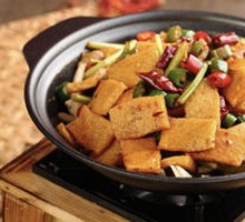 Spicy Pot-Braised Tofu with Leaves