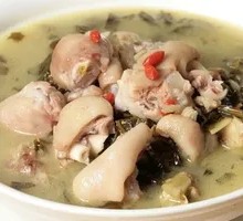 Sour Cabbage Pork Trotter