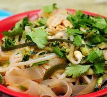 Sweet and Sour Spicy Cold Noodles