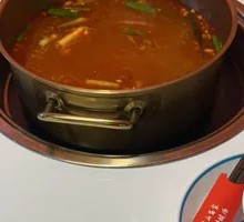 Yunqian Special Tofu Soup with Sour Cabbage Hot Pot