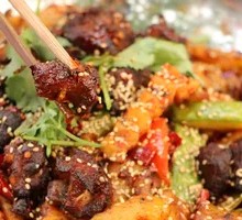 Dry Pot Goose Lips with Pork Ribs