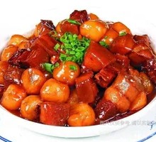 Braised Pork with Potatoes