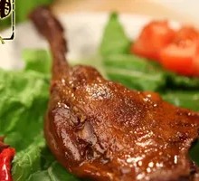 Sauce-Flavored Duck Leg