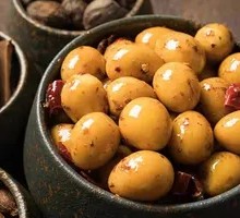 Spicy Braised Quail Eggs