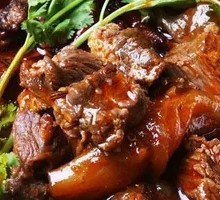 Braised Beef in Fresh Sauce