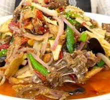 Signature Hand-Torn Spicy麻 Chicken