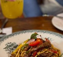 Black Pepper Beef Noodles
