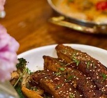 Chef's Charcoal-Grilled Pork Ribs