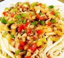 Dry Mixed Hybrid Sauce Noodles
