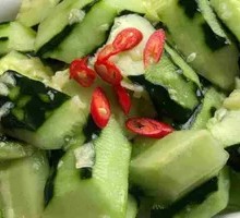 Garlic Cucumber Salad
