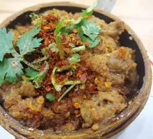 Steamed Pork Intestines with Rice Flour