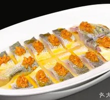 Yellow贡 Pepper Steamed Large Yellow Croaker