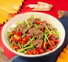 Stir-Fried Beef with Yellow Onion