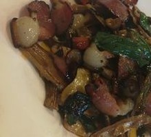 Stir-fried smoked bamboo shoots with preserved pork