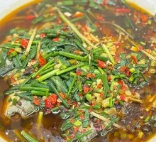 Scallion Crucian Carp