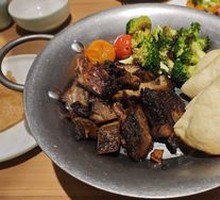 Curry Beef Shank with Fresh Baked Naan