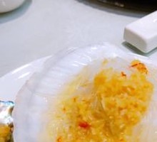 Steamed Scallops with Garlic Noodles