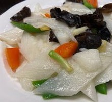 Stir-fried Yam with Wood Ear Mushrooms