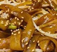Dry-Fried Beef Rice Noodles